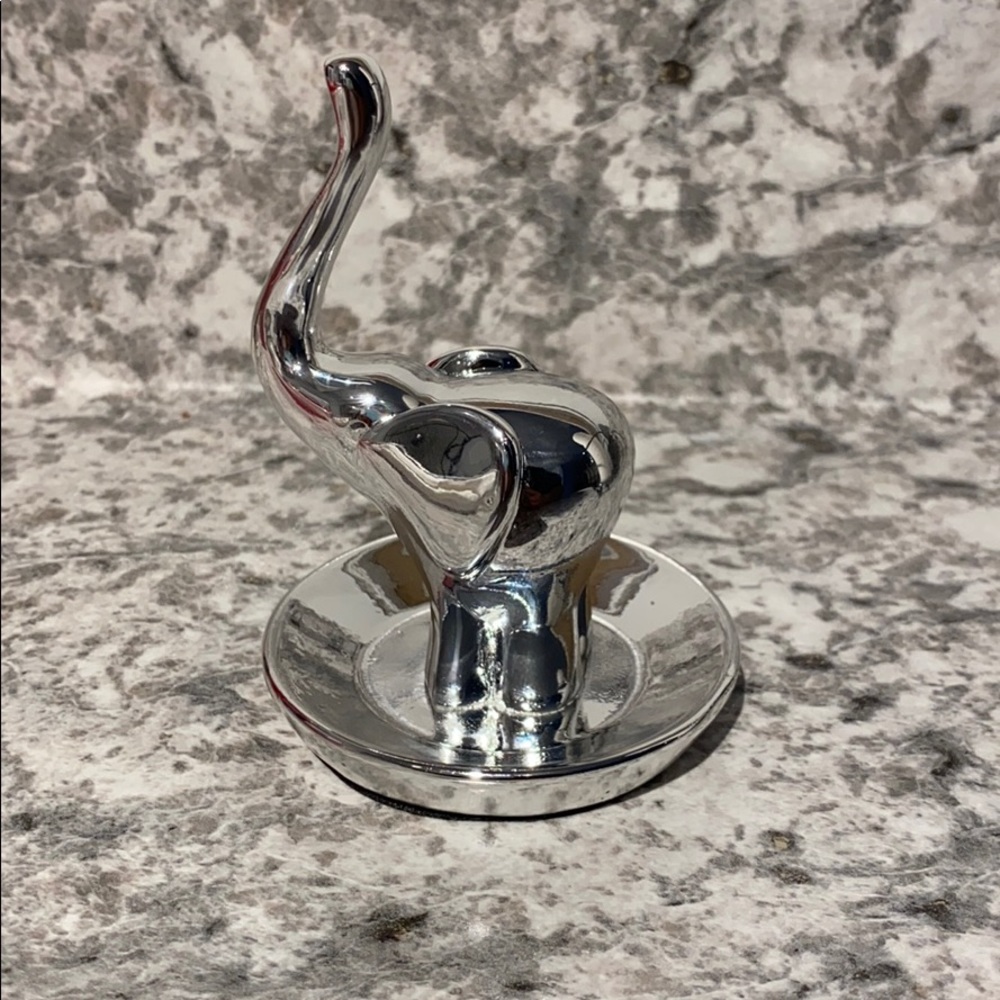 Silver Elephant Ring holder